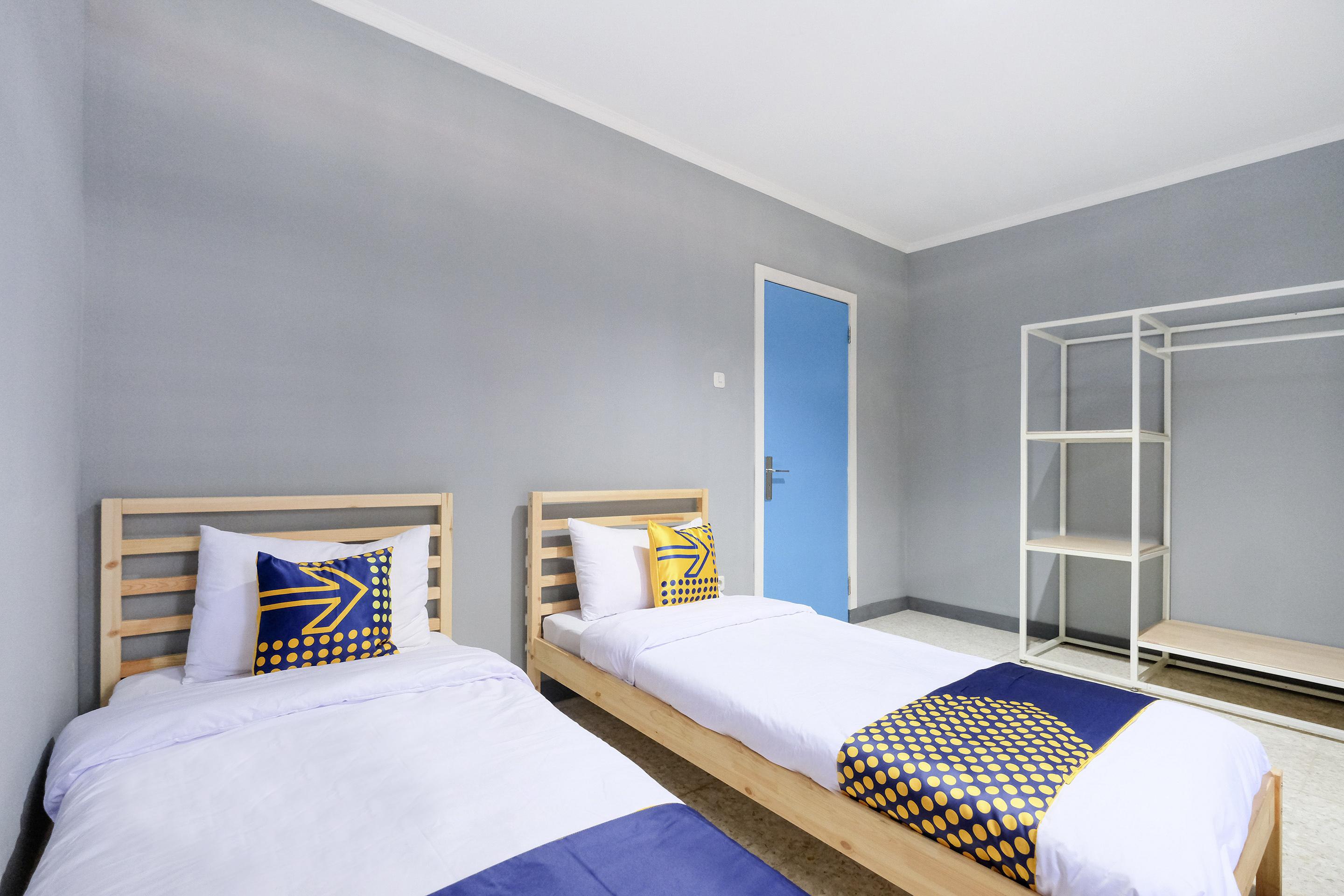 Spot On 2281 Omajo Hotel Semarang Exterior foto